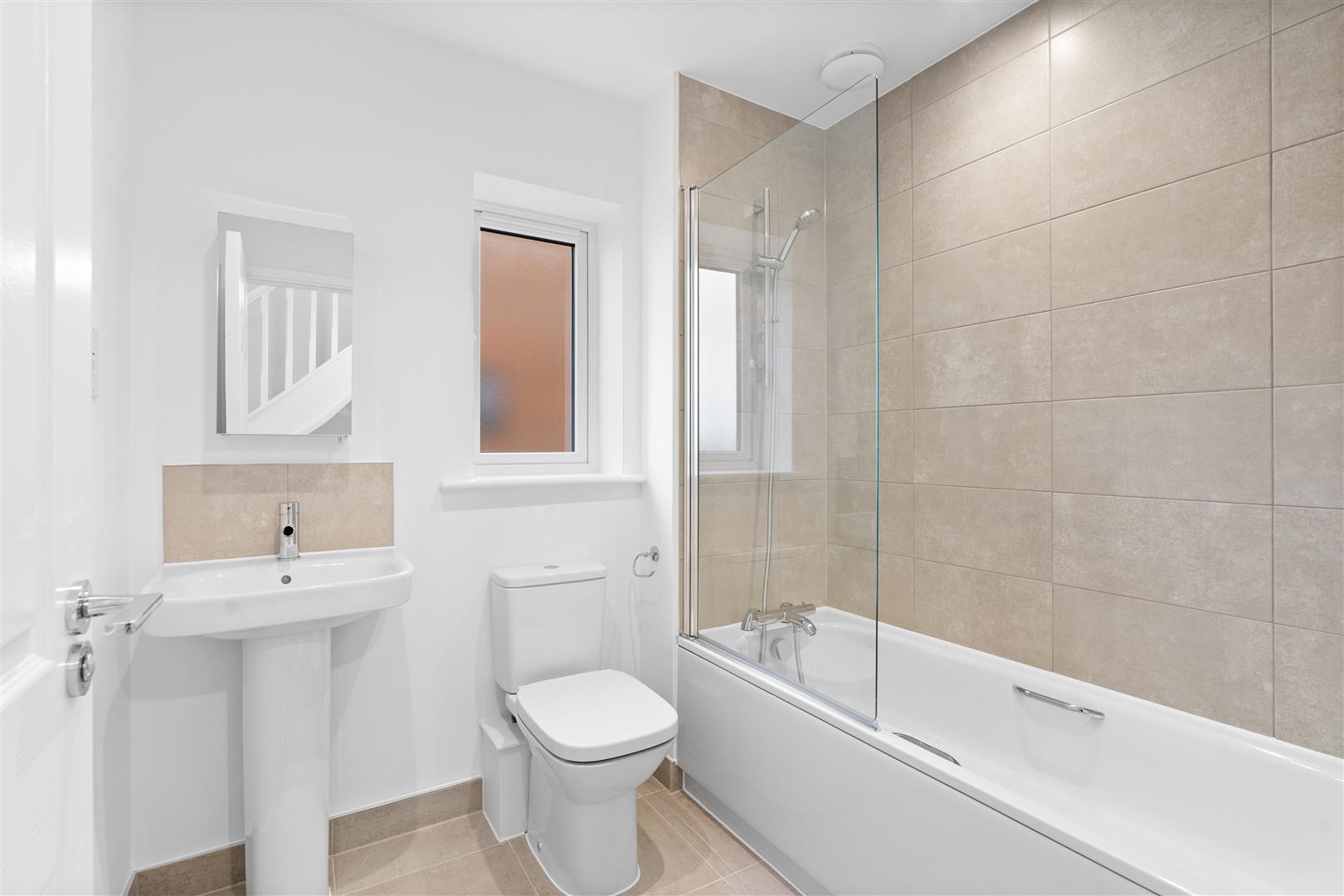 3 bed property in Heathcote Street, Dartford